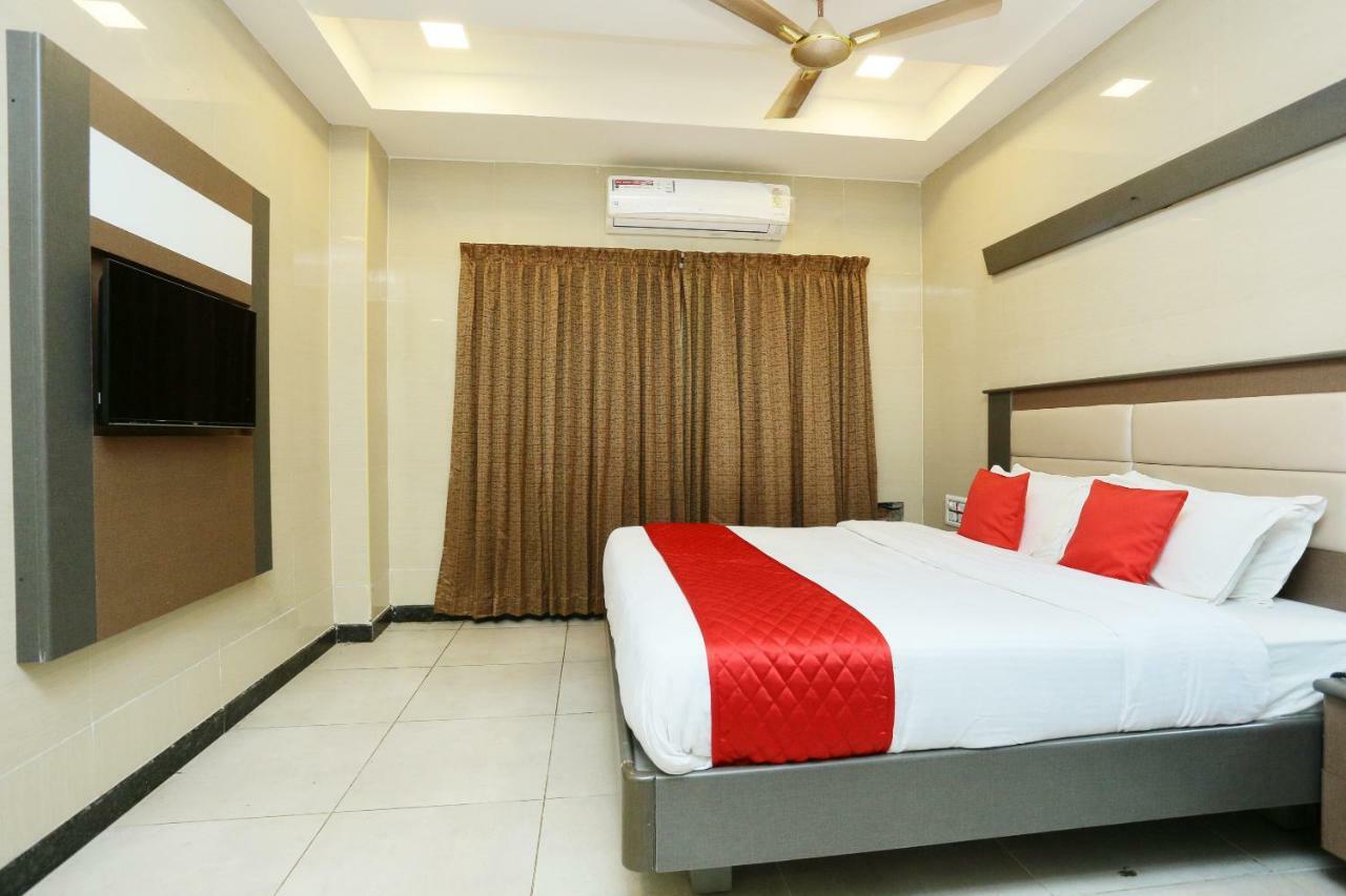Oyo 18808 Hotel Rsn International Rameshwaram Exterior photo